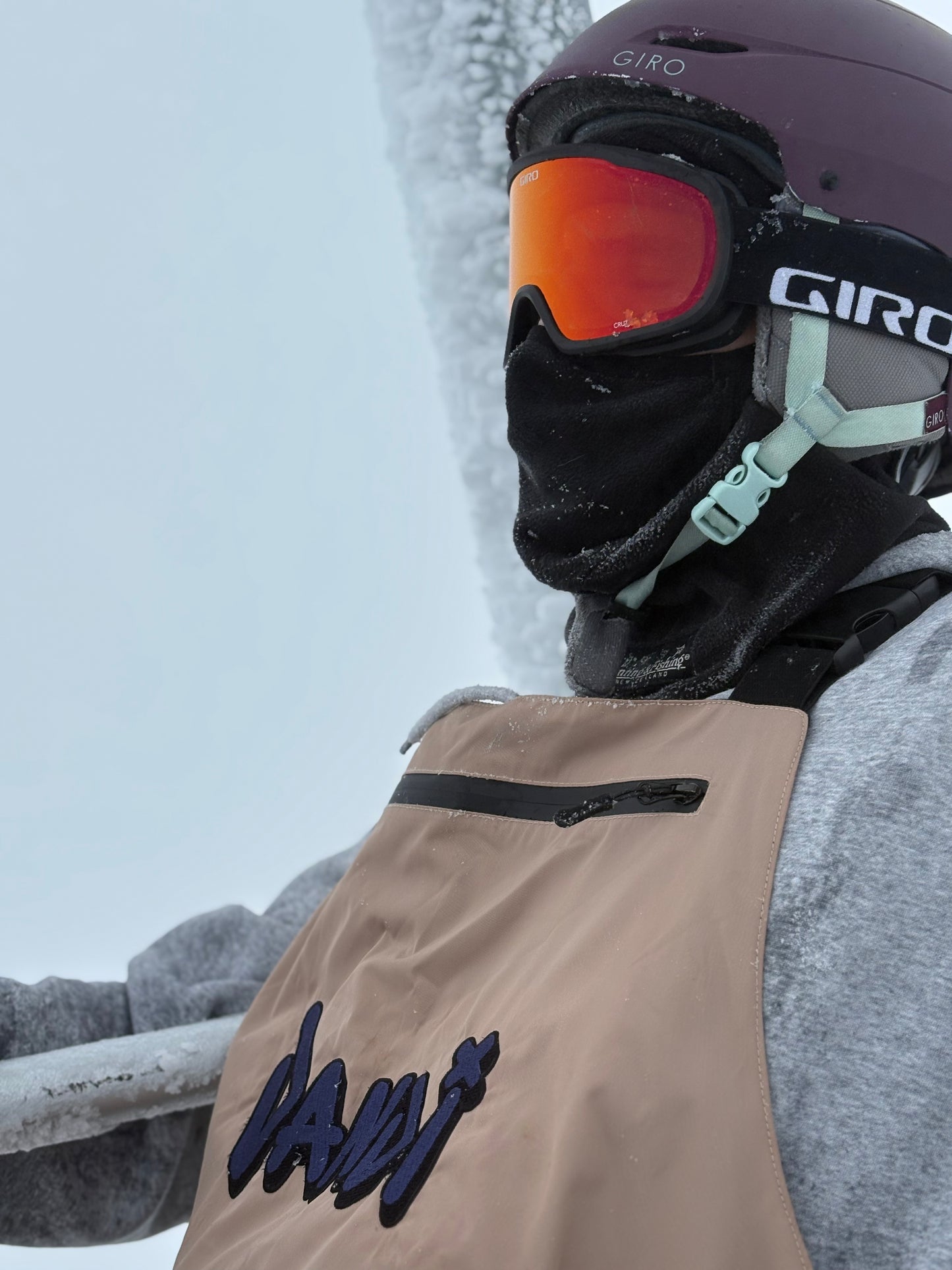 Dandi snow bib Tan